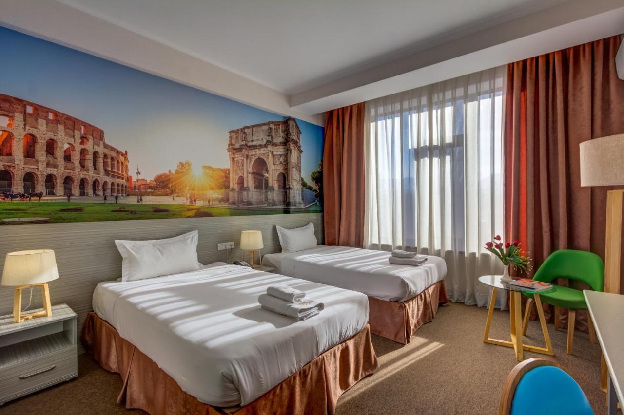 Hotel Bridges Bisjkek Eksteriør bilde